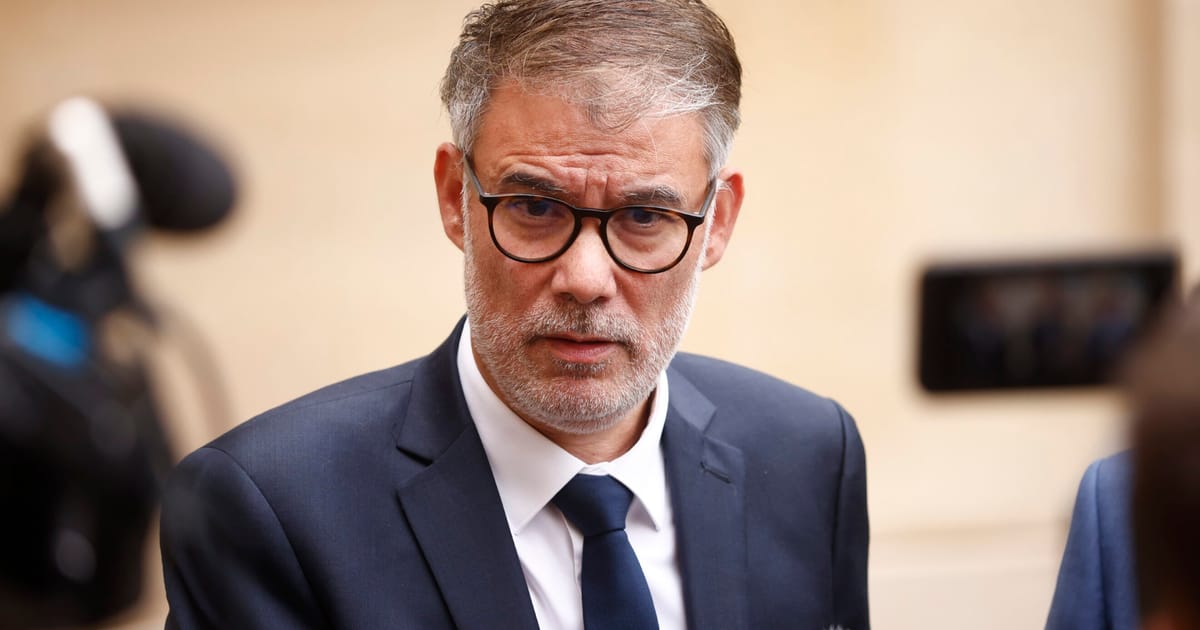 French Socialists confirm they’ll oust PM, push for center-left replacement